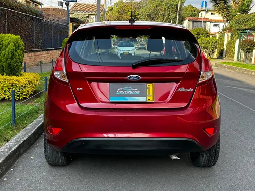 Ford Fiesta 1.6 Hatchback Se