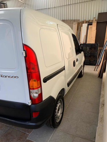 Imagen 2 de 13 de Renault Kangoo 2015 1.6 Aa Mt