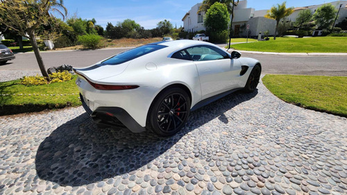 Aston Martin Vantage 4.8 V8 At