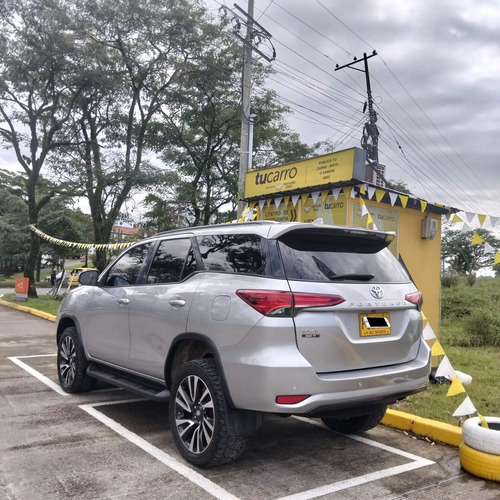 Toyota Fortuner 2.4 L Street TD