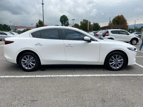 Mazda 3 2.0 Touring At