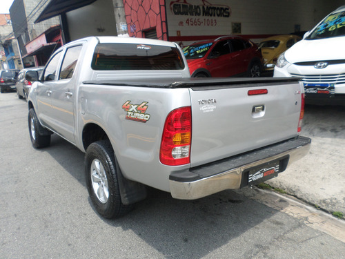Toyota Hilux 2.5 Cab. Dupla 4x4 4p