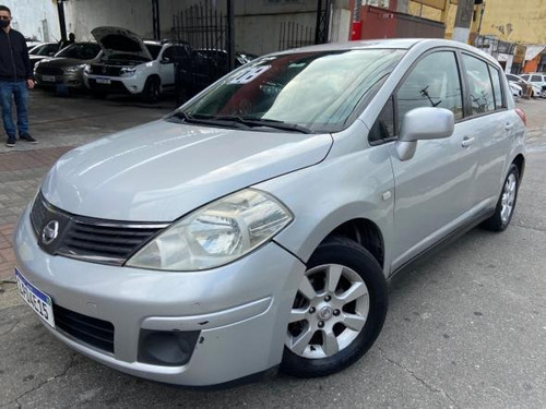 Imagem 1 de 11 de Tiida S 1.8 Automatico + Rodas