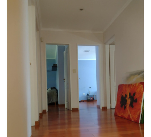 Casa Impecable Estado En Country, Desarrollada En 2 Plantas Con Piscina. Terreno 800 M2.