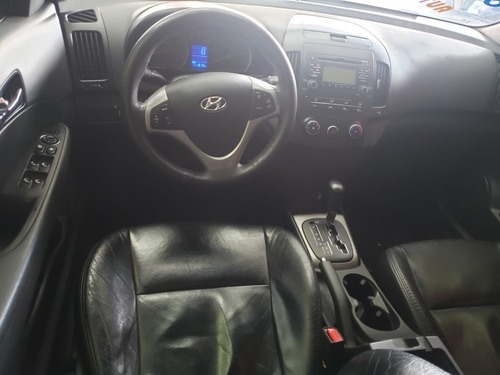 Imagem 4 de 7 de Hyundai I30 Gls 2.0 Automatico 2012