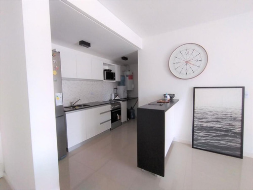 Imagen 3 de 18 de Dpto 2 Amb Con Cochera Piso Alto - Palermo Hollywood