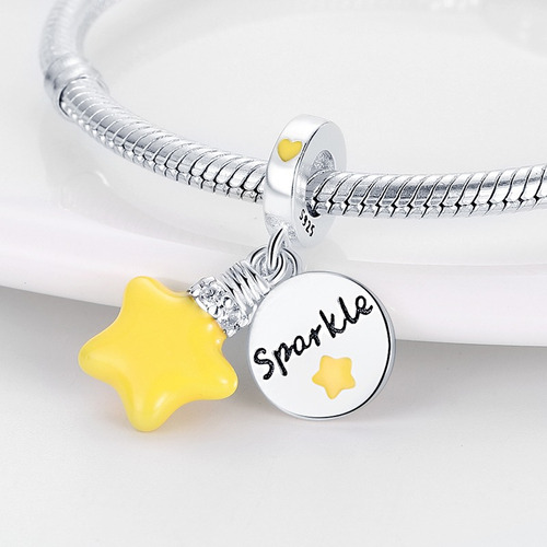 Charm Estrella Amarillo Brilla En La Oscuridad 