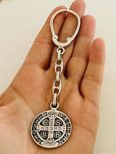 Llavero Cadena San Benito De Plata. Sg- Joyería.