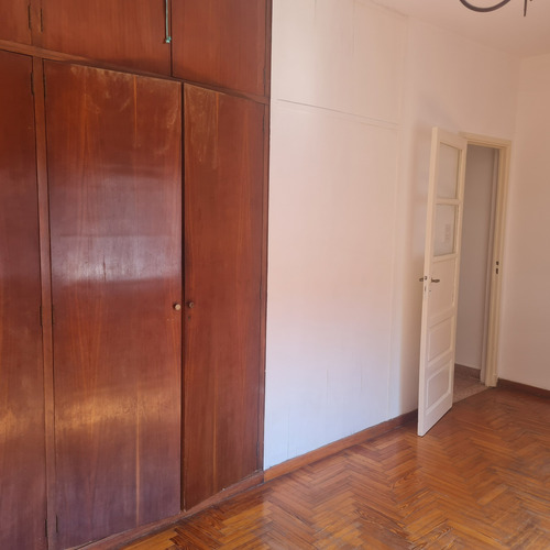 Departamento Tipo Ph 1 Piso Por Escalera Con Terraza Y Patio