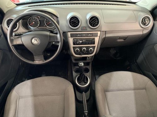 Volkswagen Voyage Voyage 1.0 Completo - 2015 - Preto - Impec