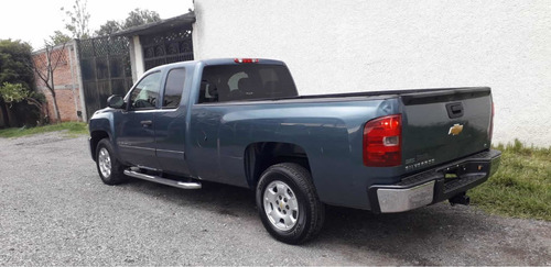 Imagen 3 de 14 de Chevrolet Silverado 2012 E Pickup 2500 Crew Cab 4x2 Mt
