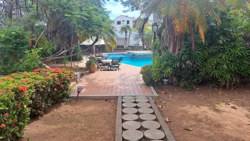 Casa Urb. Costa Azul Qc