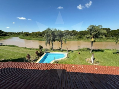 Propiedad En Venta, 3 Dormitorios, Country Ubajay
