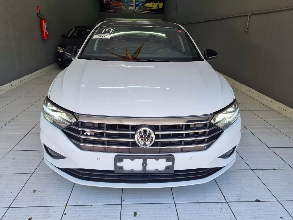 Volkswagen Jetta 1.4 R-line 250 Tsi Flex Aut. 4p