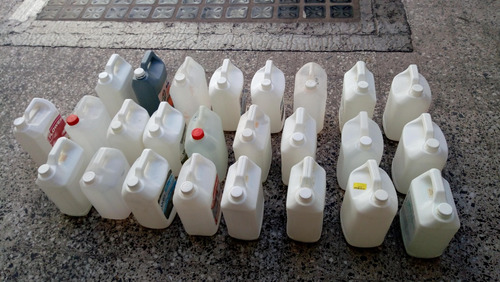 Bidones Vacios De Plastico De 5 Litros
