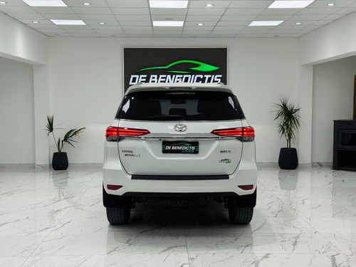 Toyota Hilux SW4 2.8 Srx 177cv 4x4 7as At