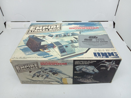 Imagem 1 de 8 de Kit Plastimodelismo Ertl Star Wars Nave Snowspeeder Luke Sky