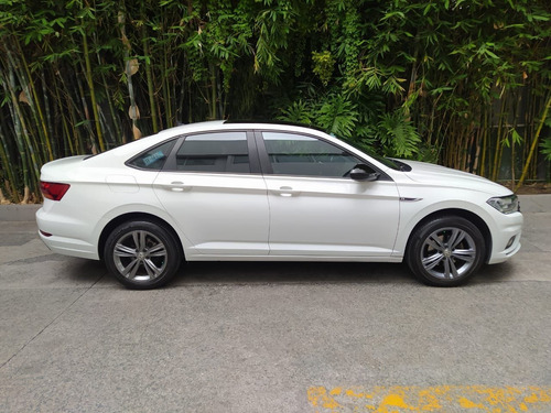 Imagen 3 de 11 de Jetta R-line 4 Cil. 1.4 Turbo 150hp 2019