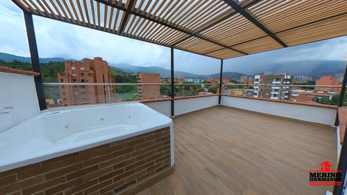 Apartamento En Venta En Medellín - Laureles