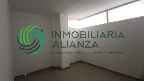 Oficina En Arriendo En Sector Comercial. Cod A13593