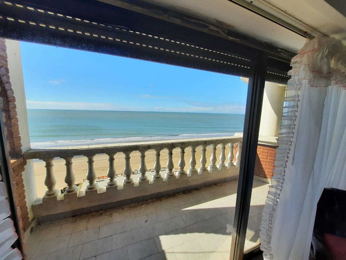 Imagen 1 de 14 de Amplio Piso En Venta Con Excepcional Vista Al Mar