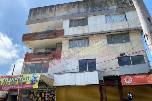 Edificio Comercial Ubicado En El Barrio El Porvenir De La Ciudad De Barranquilla