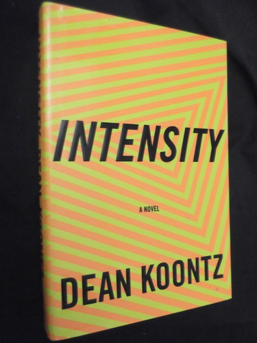 Intensity Dean R. Koontz En Ingles Tapa Dura Suspenso Terror