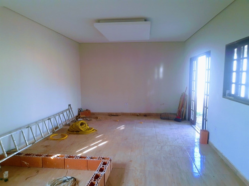 Imagem 7 de 16 de Chácara Em Fase De Acabamento Dentro De Condomínio Fechado!