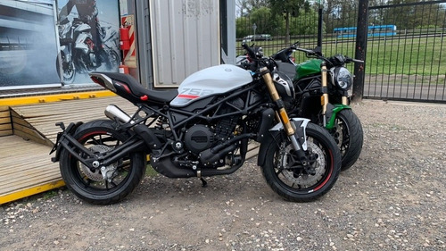 Imagen 4 de 17 de Benelli 752 S En Sbk Motos
