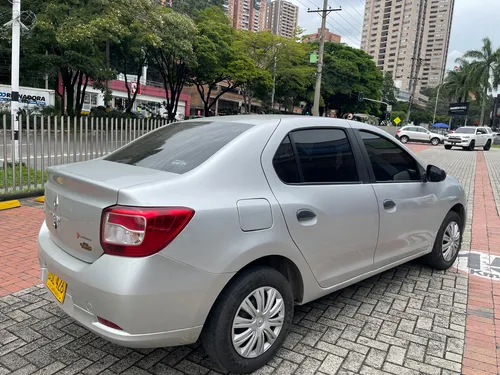 Renault Logan 1.6 Expression