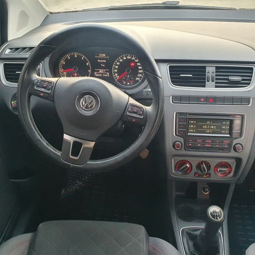 Volkswagen Suran 1.6 Highline 101cv 2014