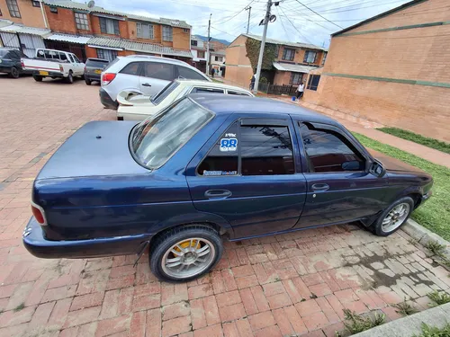 Nissan Sentra 1.6 B13 Std