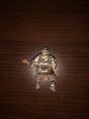 Gaucho Sentado Tocando La Guitarra Figura De Plomo Maquetas