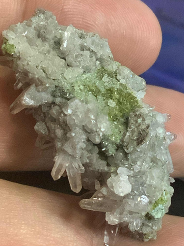 Hemimorfita Cristales Con Conicalcita Mineral De Coleccion (Usado)