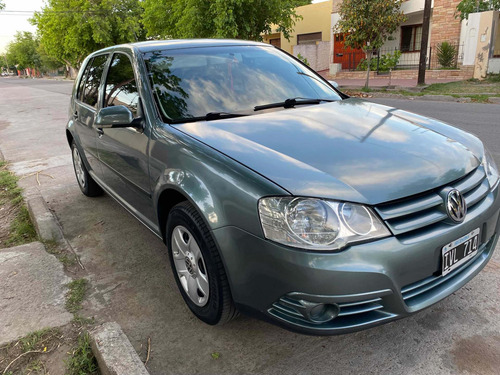 Imagen 3 de 11 de Volkswagen Golf 2010 1.6 Advance