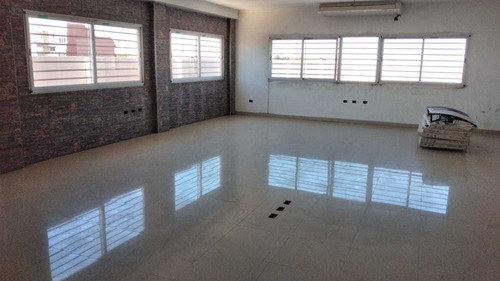 Imagen 4 de 6 de Galpon De 1.500 Mts2 C/ Oficinas, Montacarga, Baños, Vest