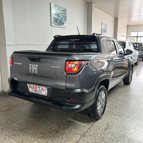 Fiat Strada 1.4 8v Freedom Cd