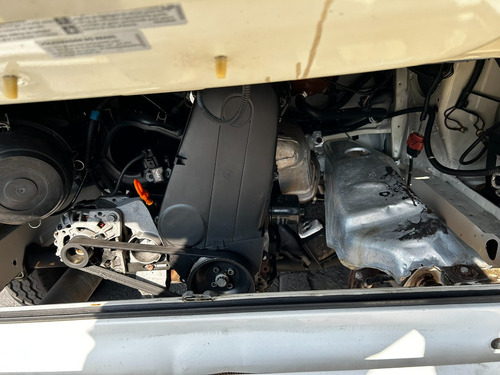 Volkswagen Kombi 1.4 Standard Total Flex 3p