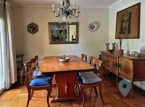 Linda Casa En Tranquila Calle, 3d 2b + Servicios, Ñuñoa