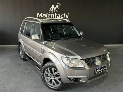 Imagem 2 de 8 de Pajero Tr4 2.0 4x2 16v 140cv Flex 4p Automático