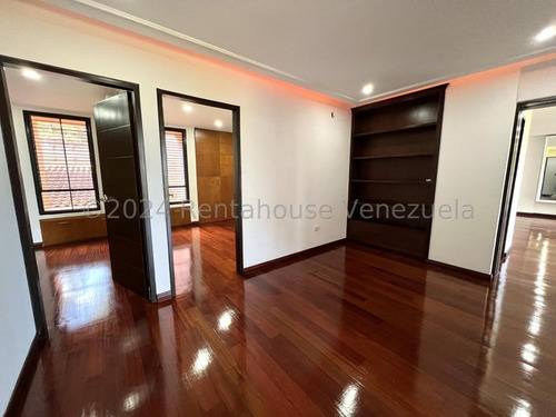 La Magia Del Parquet. Tres Habitaciones Cada Una Con Su Baño. Está En La Lagunita