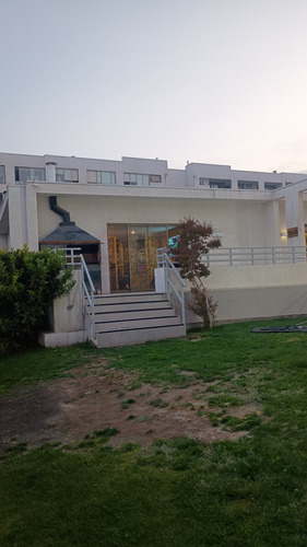 Departamento 2d+2b+estacionamiento. Mall Plaza Oeste