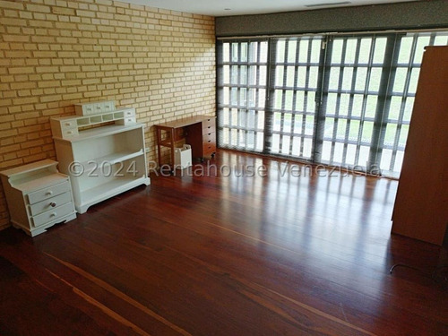 Casa En Venta En Oripoto Aire Central 4500 Metros De Terreno Angela Tochon
