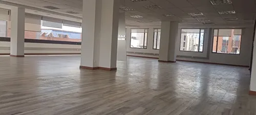 Oficina En Arriendo En Chico Norte. Cod A1105066