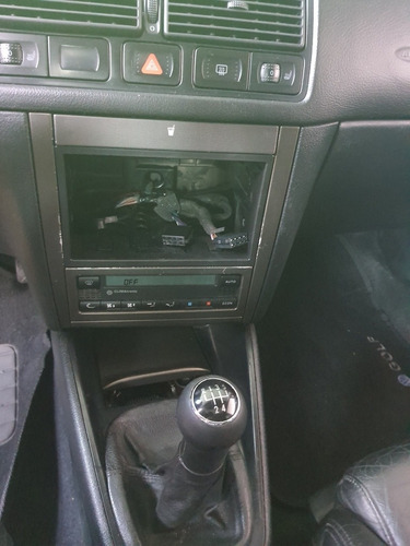 Imagem 12 de 14 de Volkswagen Golf 2001 1.8 Gti 5p