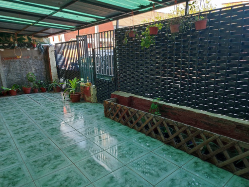 Oportunidad Casa Grande En Venta 4d 1b Cerca Muni Colina