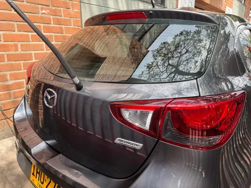 Mazda 2 1.5 Touring At 2016
