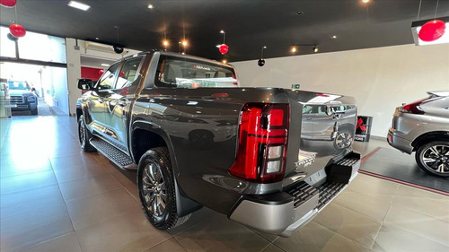 Mitsubishi Triton 2.4 BITURBO DIESEL CD HPE-S 4X4 AUTOMÁTICO