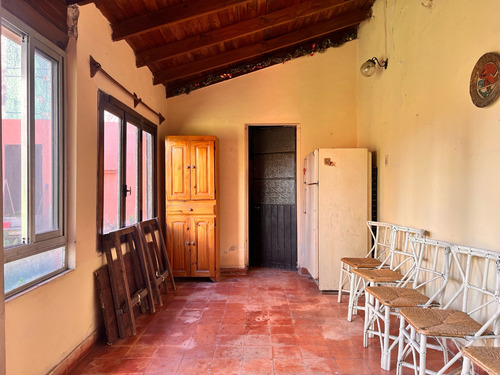 Casa En Venta | 2/3 Dormi - Quincho Y Parrilla | 33 E/ 24 Y 25 - La Plata