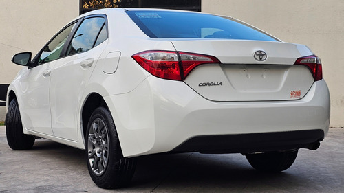 Toyota Corolla 1.8 Base At